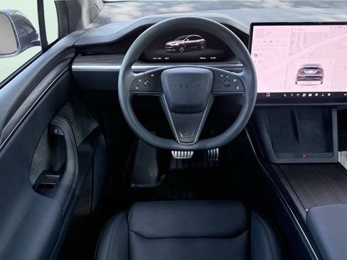 Used 2025 Tesla Model X AWD/4WD image 59