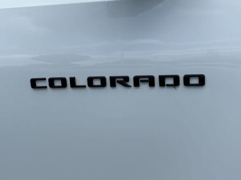 Used 2023 Chevrolet Colorado Trail Boss w/ Technology Package AWD/4WD image 7