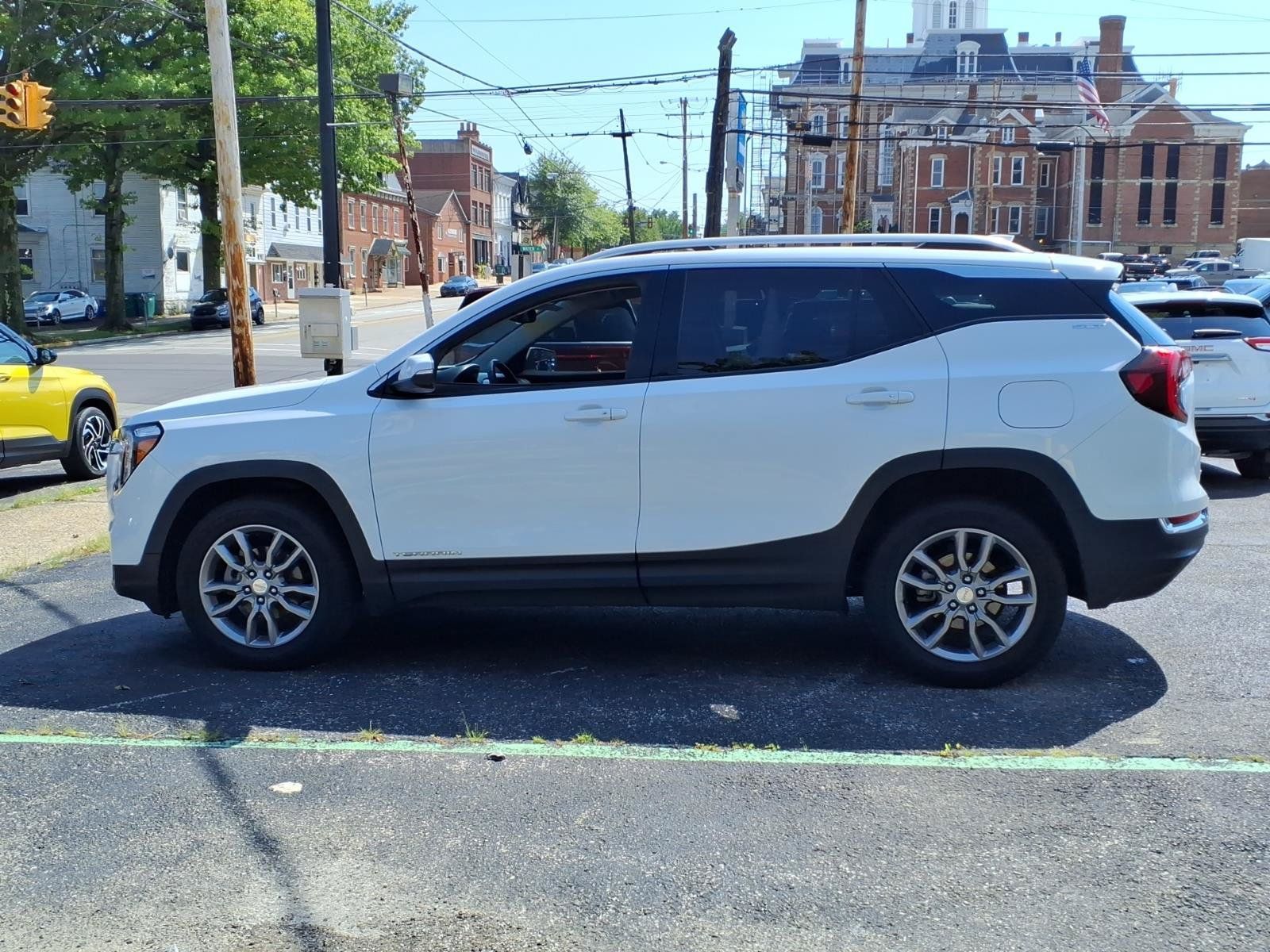 Certified 2024 GMC Terrain SLT AWD/4WD image 7
