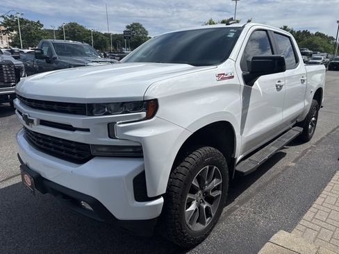 Used 2022 Chevrolet Silverado 1500 RST w/ Z71 Off-Road Package image 3