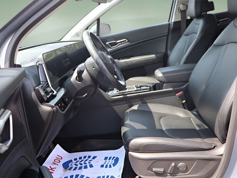Used 2025 Kia Sportage EX w/ Premium Package FWD image 29