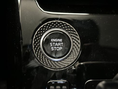 Certified 2026 Kia Niro SX Touring image 27