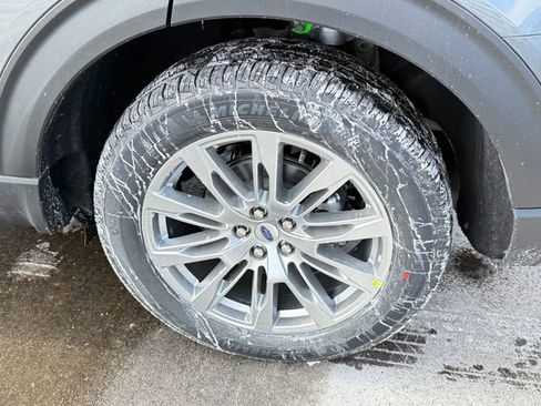 New 2026 Ford Explorer Active w/ Active Comfort Package image 7