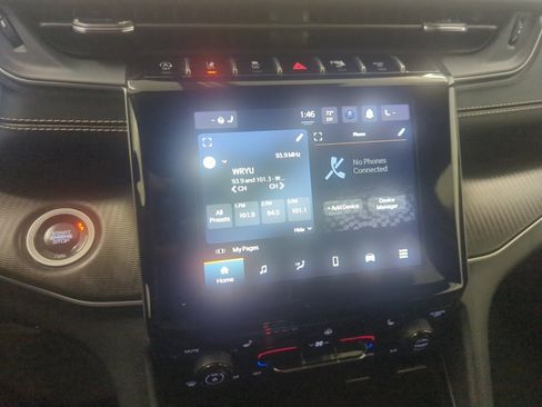 Used 2024 Jeep Grand Cherokee L Laredo image 19