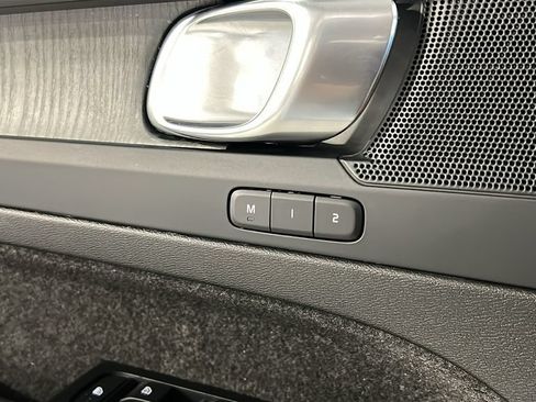 Certified 2026 Volvo XC40 B5 Plus AWD/4WD image 20