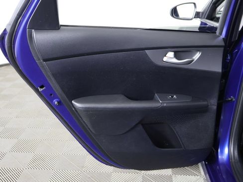 Used 2019 Kia Forte LXS FWD image 21