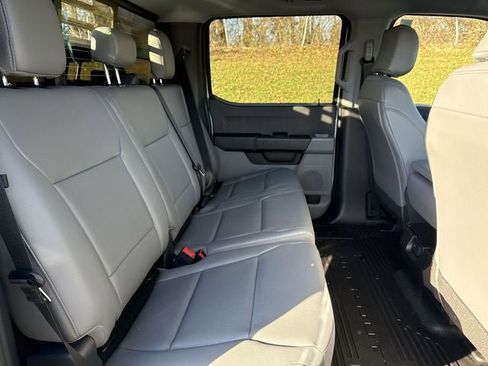 New 2026 Ford F550 4x4 Crew Cab image 15