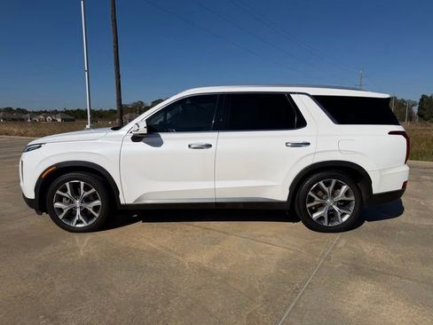 Used 2021 Hyundai Palisade SEL w/ Premium Package image 2