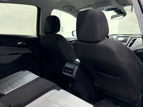 Used 2024 Chevrolet Equinox LT w/ Driver Convenience Package image 19