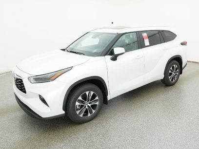 New 2025 Toyota Highlander XLE