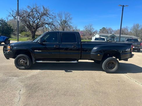 Used 2006 GMC Sierra 3500 SLE w/ Onstar Plus Package image 2