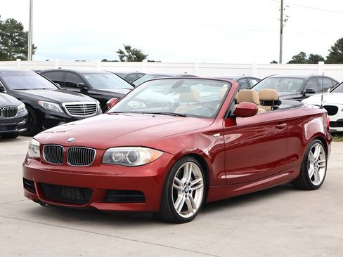 Used 2012 BMW 135i Convertible image 4