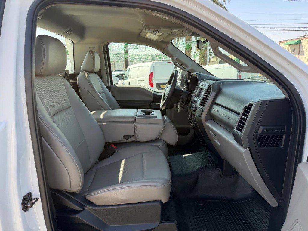 Used 2021 Ford F250 XL w/ Power Equipment Group RWD image 29