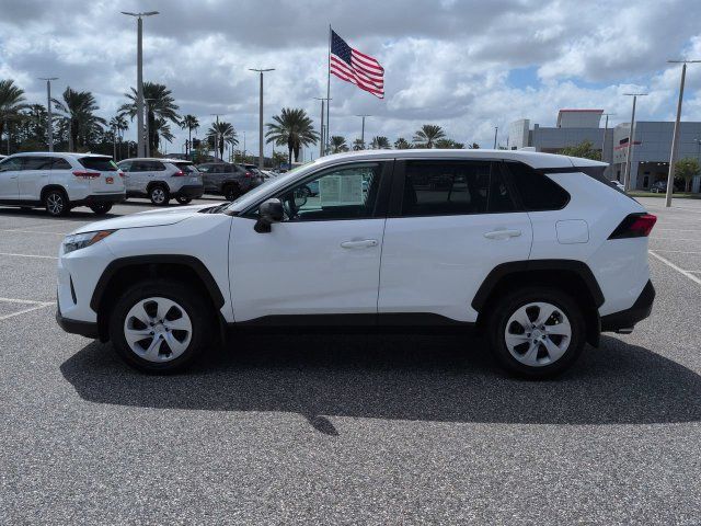 Certified 2024 Toyota RAV4 LE FWD image 7
