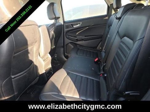 Used 2023 Ford Edge SEL w/ Convenience Package image 5
