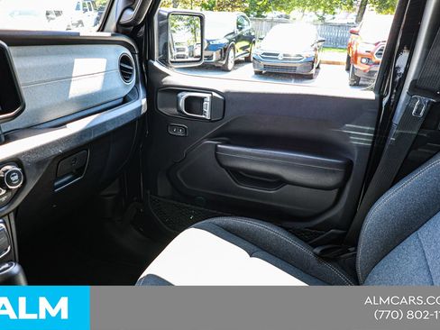 Used 2024 Jeep Wrangler Unlimited Sport AWD/4WD image 36
