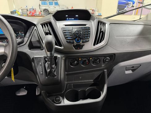 Used 2019 Ford Transit 150 XLT RWD image 42