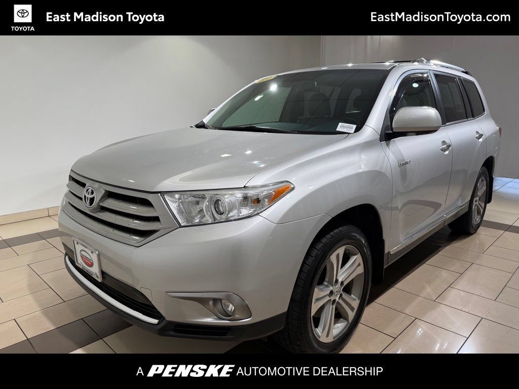 Used 2013 Toyota Highlander Limited AWD/4WD image 1