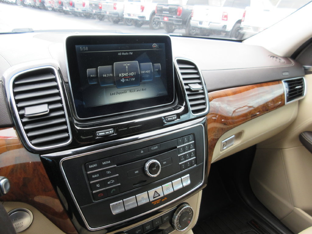 Used 2016 Mercedes-Benz GLE 400 4MATIC image 29