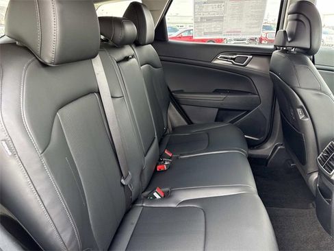New 2026 Kia Sportage EX image 16