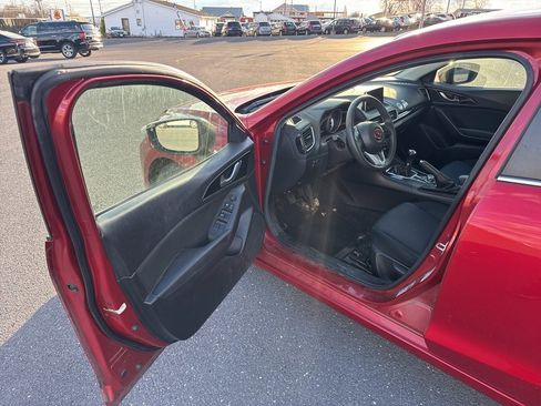 Used 2016 MAZDA MAZDA3 i Sport w/ Preferred Equipment Package image 14