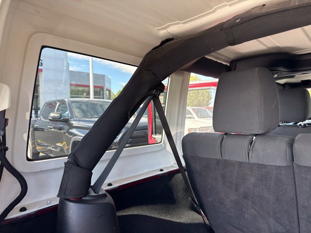 Used 2012 Jeep Wrangler Unlimited Sport AWD/4WD image 27