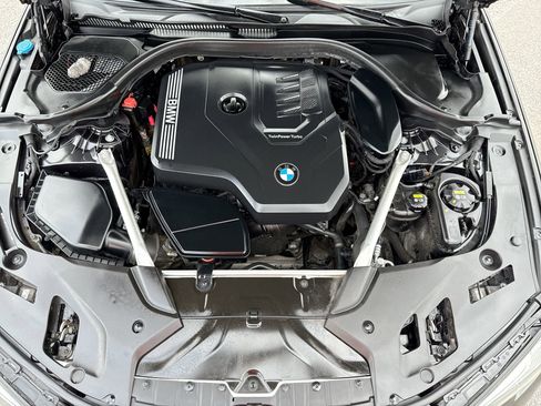 Used 2023 BMW 530i xDrive w/ Premium Package image 17