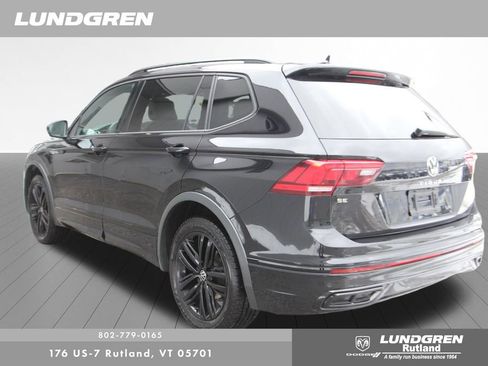 Used 2022 Volkswagen Tiguan SE R-Line image 47