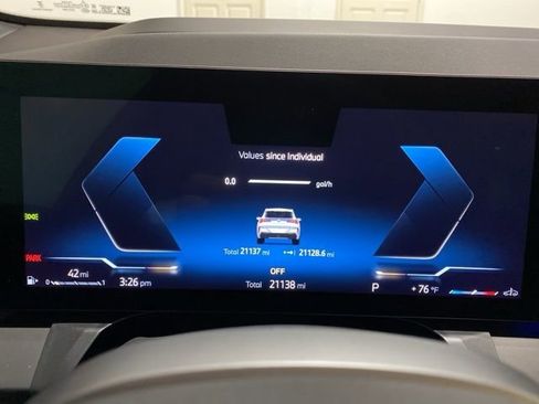 Used 2025 BMW X3 xDrive30i AWD/4WD image 12