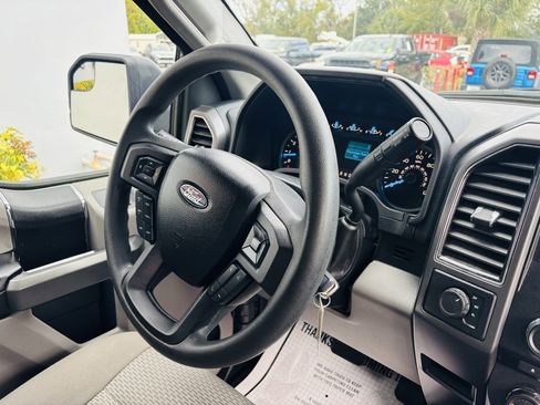 Used 2017 Ford F150 XLT image 27