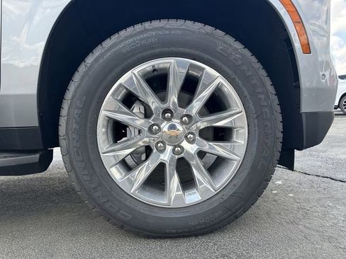 New 2026 Chevrolet Suburban Premier w/ Sun And Tow Package AWD/4WD image 36