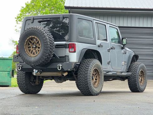 Used 2015 Jeep Wrangler Unlimited Sport w/ Quick Order Package 24S AWD/4WD image 5