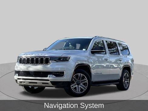 Used 2024 Jeep Wagoneer Series II w/ Flexible Seating Group RWD image 2