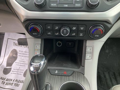 Used 2019 GMC Acadia SLT w/ LPO, Cargo Package image 17