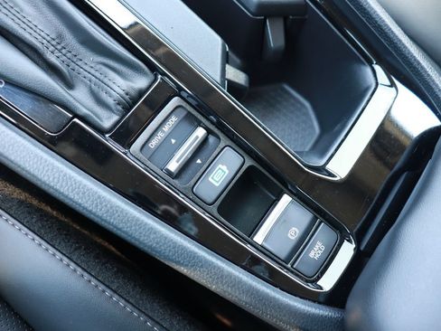 Used 2023 Honda Accord EX-L image 16