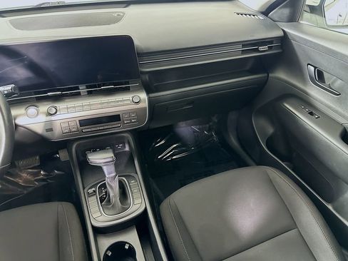 Used 2025 Hyundai Kona SEL FWD image 19