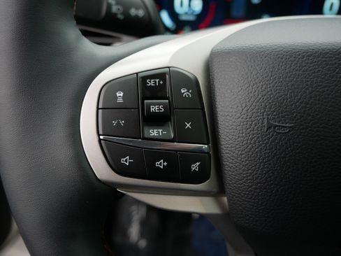 Used 2026 Ford Explorer Active w/ Active Comfort Package AWD/4WD image 28