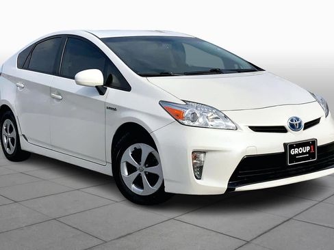 Used 2013 Toyota Prius Four image 2