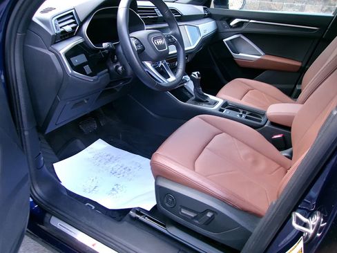 Used 2021 Audi Q3 2.0T Premium w/ Convenience Package AWD/4WD image 15