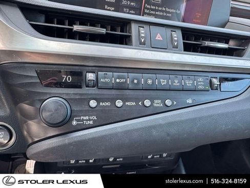 Used 2019 Lexus ES 350 w/ Premium Package FWD image 28