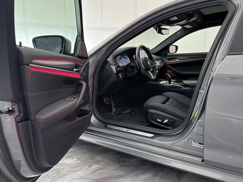 Used 2023 BMW 540i xDrive w/ M Sport Package image 16