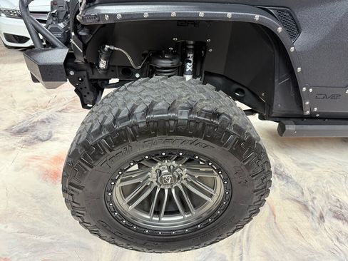 Used 2023 Jeep Wrangler Unlimited Rubicon 392 w/ Xtreme Recon 35" Tire Package AWD/4WD image 59