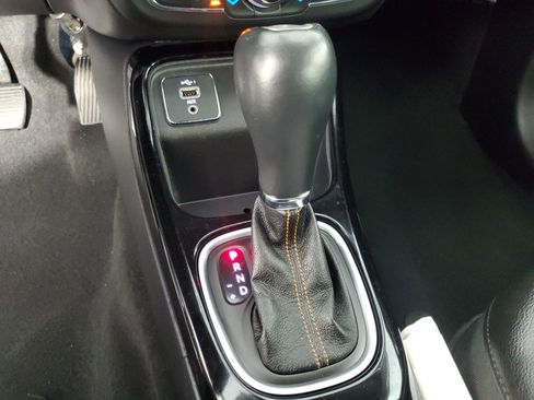 Used 2020 Jeep Compass Limited FWD image 17