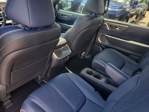 Certified 2026 INFINITI QX80 4WD w/ Sport Exterior Package image 25