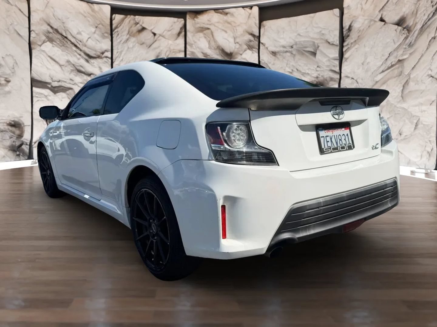 Used 2014 Scion tC FWD image 8