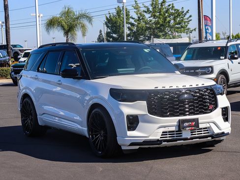 New 2026 Ford Explorer ST w/ Sun And Sound Package AWD/4WD image 3