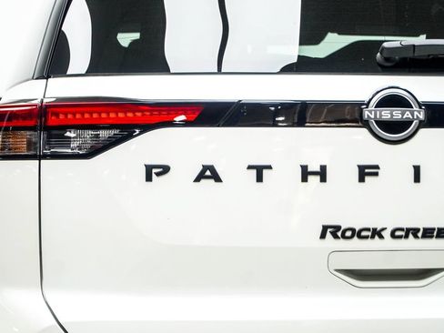 Used 2024 Nissan Pathfinder Rock Creek AWD/4WD image 14