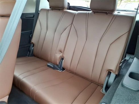 Used 2023 Acura MDX SH-AWD w/ Technology Package image 12