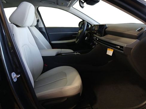 New 2026 Hyundai Sonata SEL FWD image 15