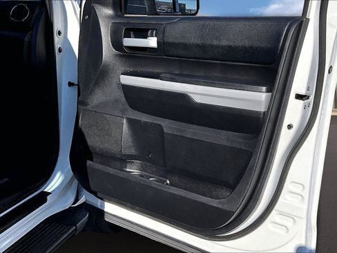 Used 2020 Toyota Tundra SR5 image 24